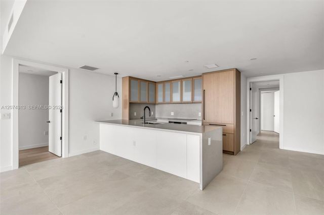 2200 Brickell Avenue 416, Miami, FL 33129