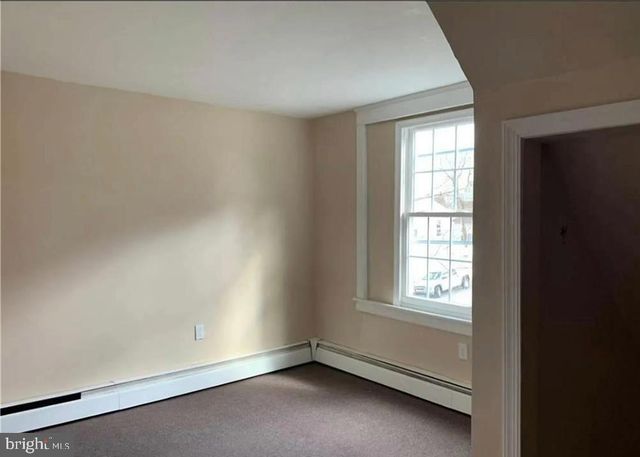 806 CARLTON AVE, Bethlehem, PA 18015