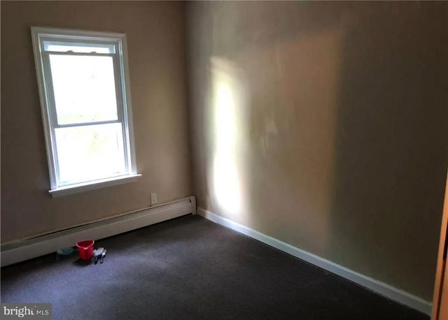 806 CARLTON AVE, Bethlehem, PA 18015