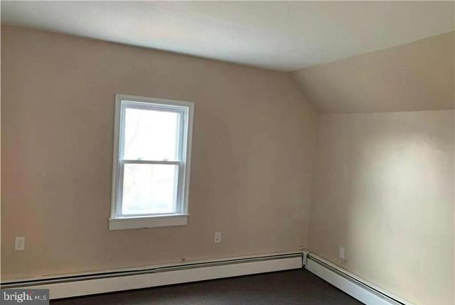 806 CARLTON AVE, Bethlehem, PA 18015