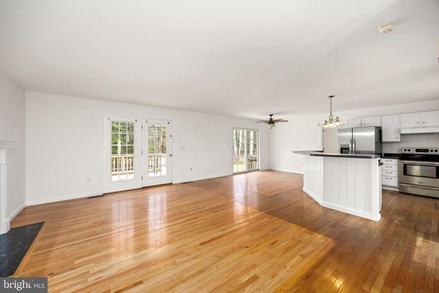 156 CHAPEL BRANCH, Hebron, MD 21830