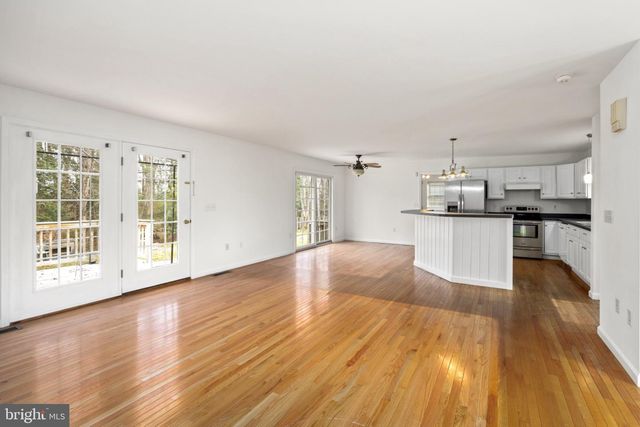 156 CHAPEL BRANCH, Hebron, MD 21830