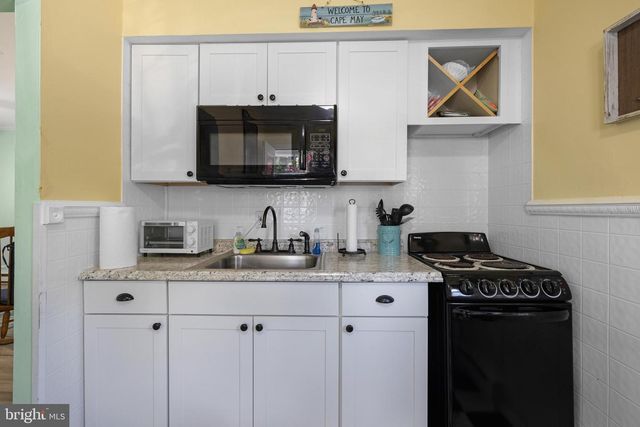 312 CONGRESS ST #1, Cape May, NJ 08204