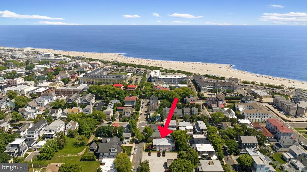 312 CONGRESS ST #1, Cape May, NJ 08204
