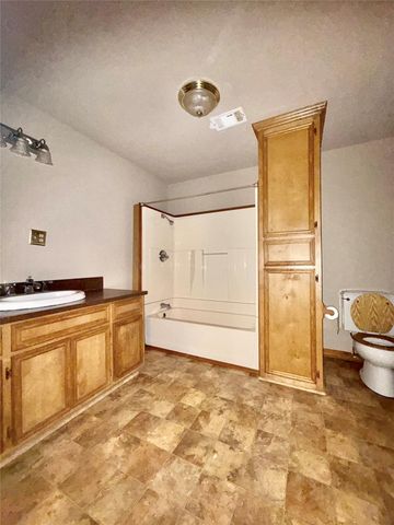 14899 Highway 62 N, Orange, TX 77632