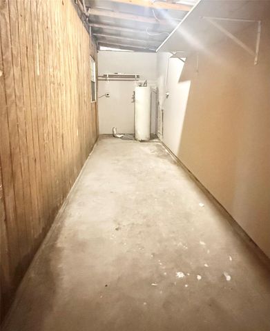 14899 Highway 62 N, Orange, TX 77632