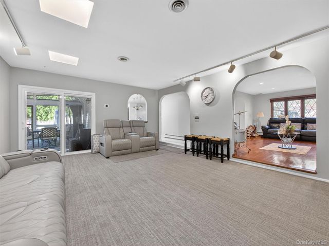 7 Bell Court, Suffern, NY 10901