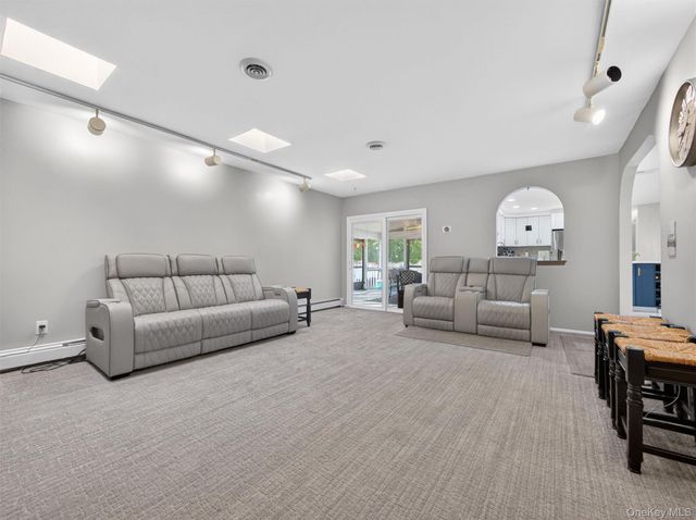 7 Bell Court, Suffern, NY 10901