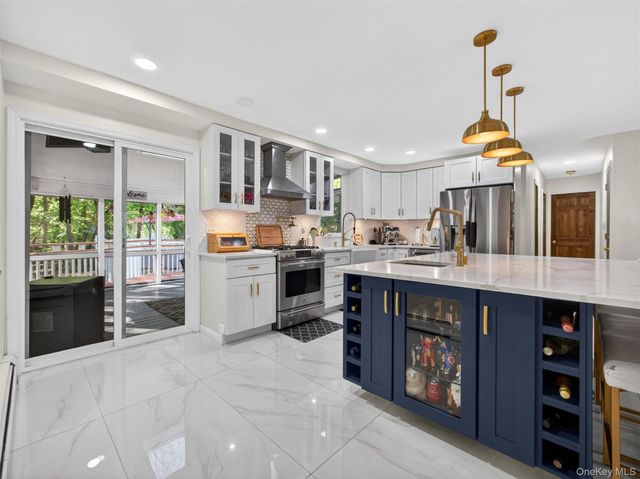 7 Bell Court, Suffern, NY 10901