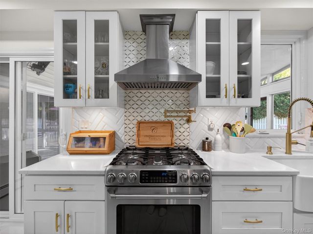 7 Bell Court, Suffern, NY 10901