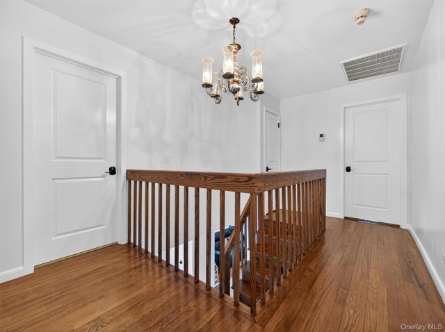 7 Bell Court, Suffern, NY 10901