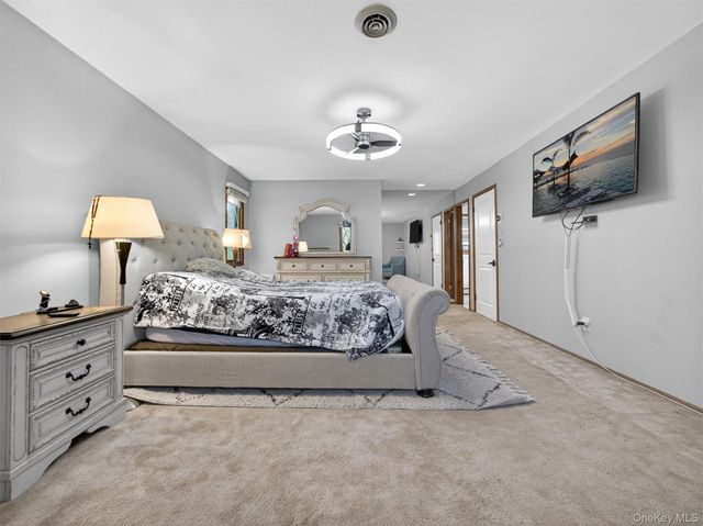 7 Bell Court, Suffern, NY 10901