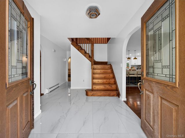 7 Bell Court, Suffern, NY 10901