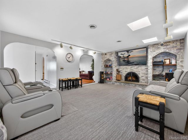 7 Bell Court, Suffern, NY 10901