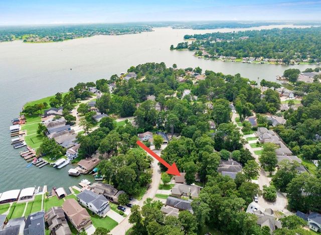 11318 Twain Drive, Montgomery, TX 77356