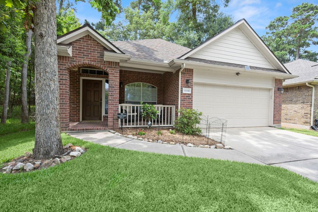 11318 Twain Drive, Montgomery, TX 77356