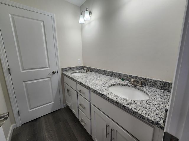 6135 Warren Newcomb DR, Radford, VA 24141