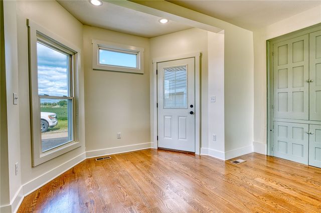 1239 Old 35, Xenia, OH 45385