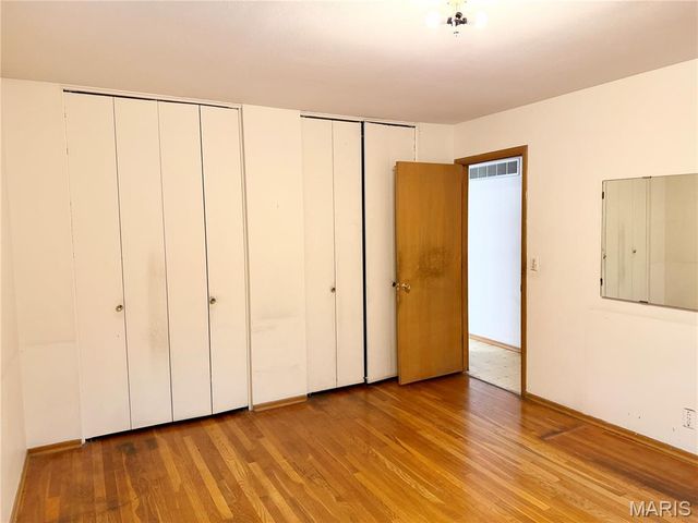 1019 Active Drive, St Louis, MO 63146