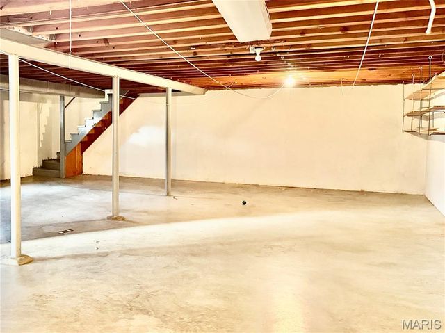 1019 Active Drive, St Louis, MO 63146