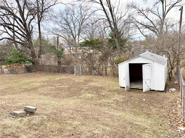 1019 Active Drive, St Louis, MO 63146