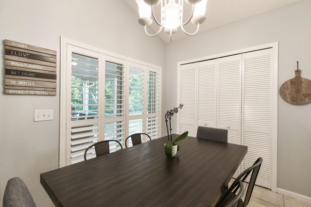 409 Woodview Circle, Palm Beach Gardens, FL 33418