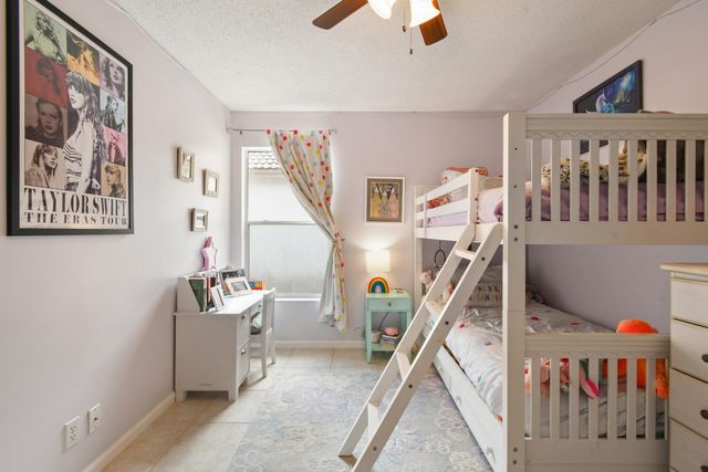 409 Woodview Circle, Palm Beach Gardens, FL 33418