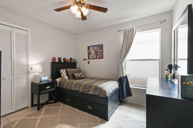 409 Woodview Circle, Palm Beach Gardens, FL 33418