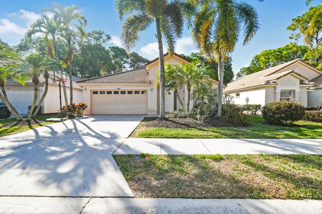 409 Woodview Circle, Palm Beach Gardens, FL 33418