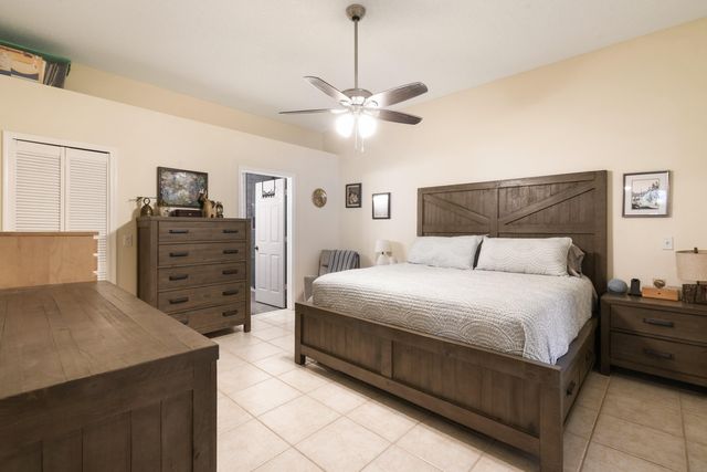 409 Woodview Circle, Palm Beach Gardens, FL 33418