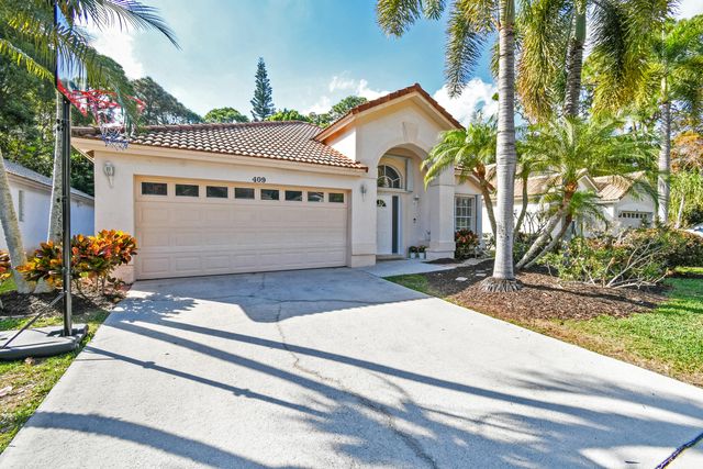 409 Woodview Circle, Palm Beach Gardens, FL 33418