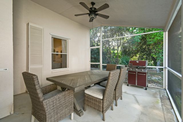 409 Woodview Circle, Palm Beach Gardens, FL 33418