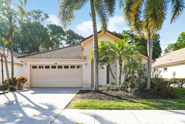 409 Woodview Circle, Palm Beach Gardens, FL 33418