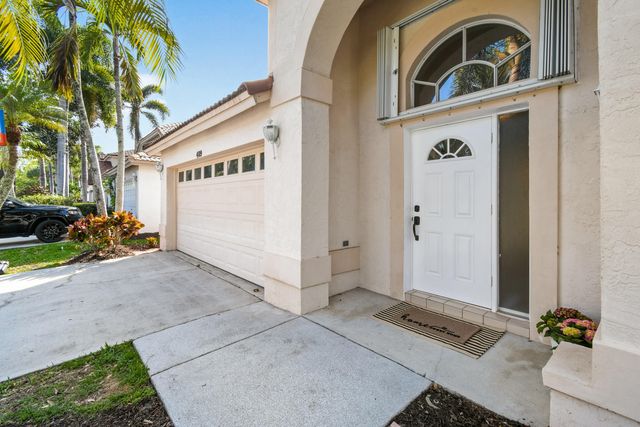 409 Woodview Circle, Palm Beach Gardens, FL 33418