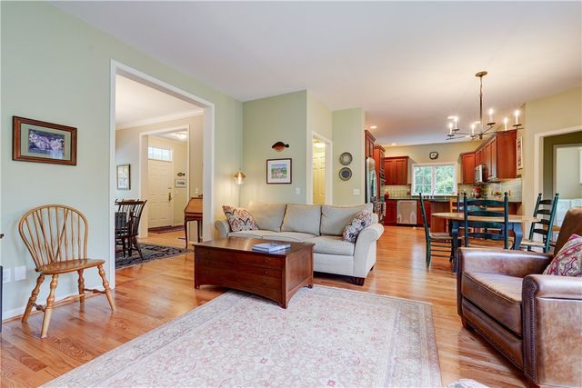 2 Founders Green, Pittsford, NY 14534