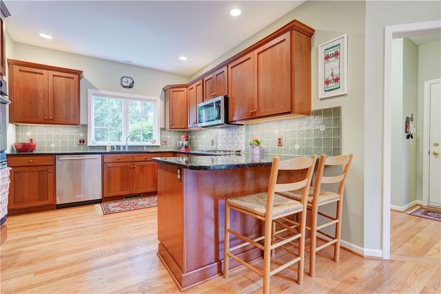 2 Founders Green, Pittsford, NY 14534