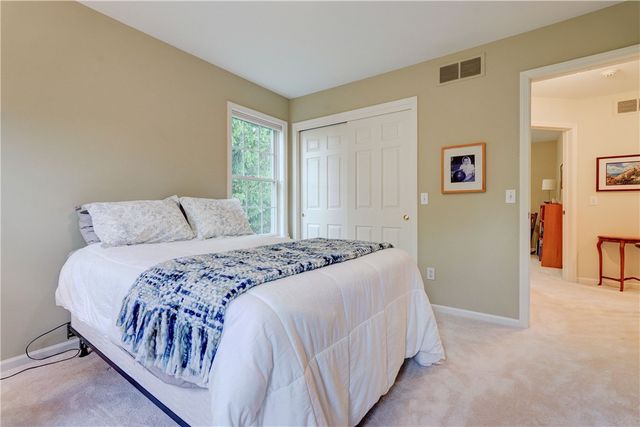 2 Founders Green, Pittsford, NY 14534