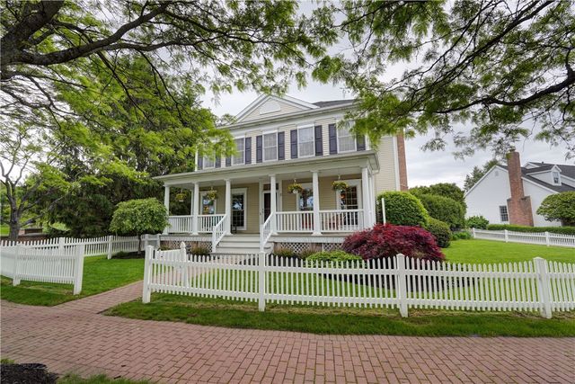 2 Founders Green, Pittsford, NY 14534