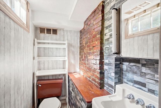 27 Malvern St, Waltham, MA 02451