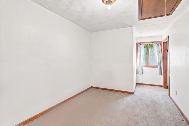 27 Malvern St, Waltham, MA 02451