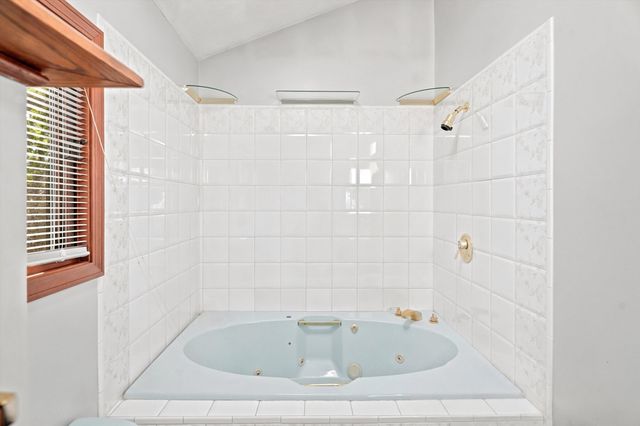27 Malvern St, Waltham, MA 02451