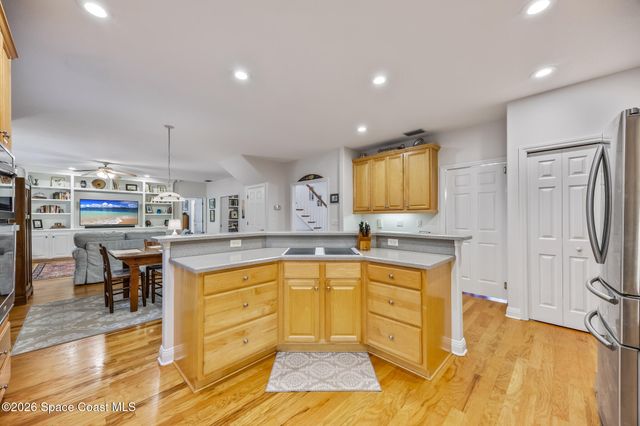 2102 Ladner Road NE, Palm Bay, FL 32907