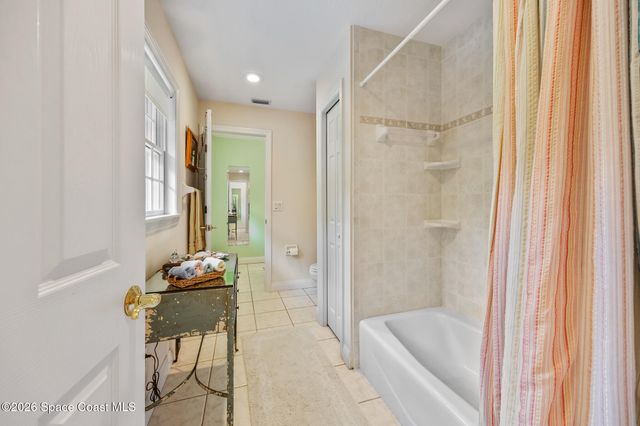 2102 Ladner Road NE, Palm Bay, FL 32907