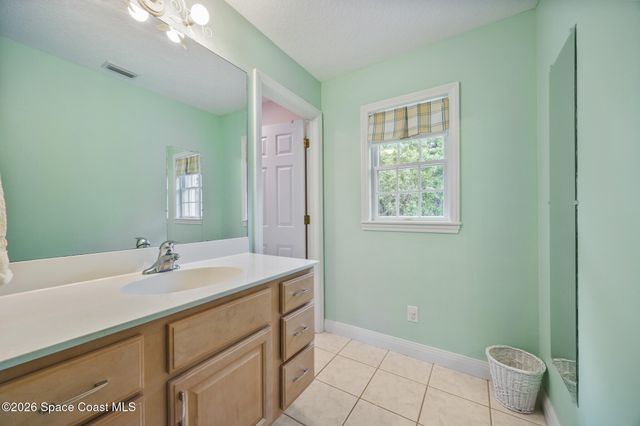 2102 Ladner Road NE, Palm Bay, FL 32907