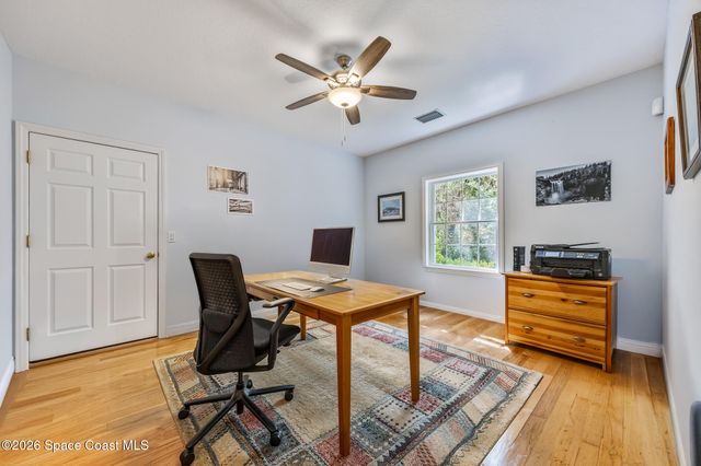 2102 Ladner Road NE, Palm Bay, FL 32907