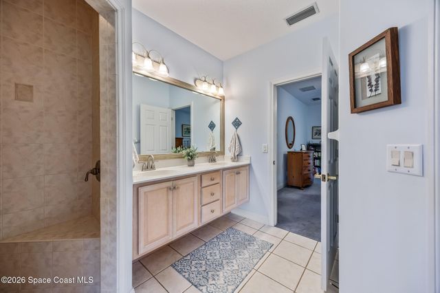 2102 Ladner Road NE, Palm Bay, FL 32907
