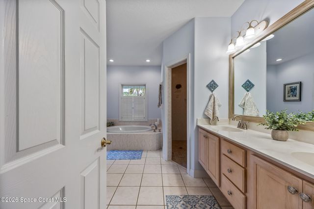 2102 Ladner Road NE, Palm Bay, FL 32907