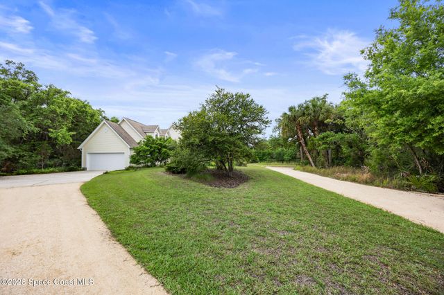 2102 Ladner Road NE, Palm Bay, FL 32907