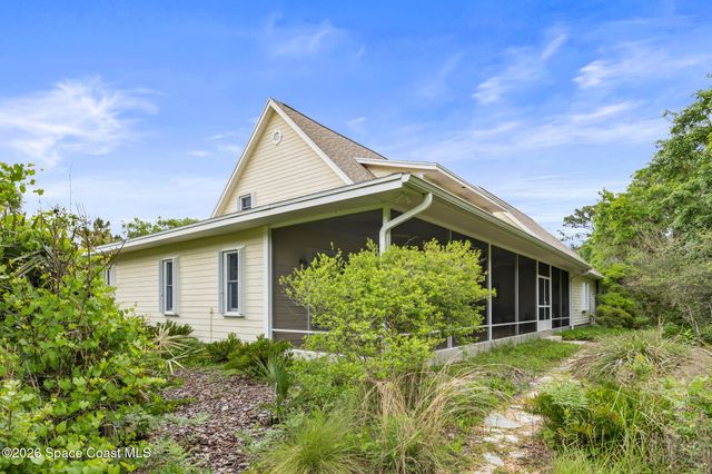 2102 Ladner Road NE, Palm Bay, FL 32907