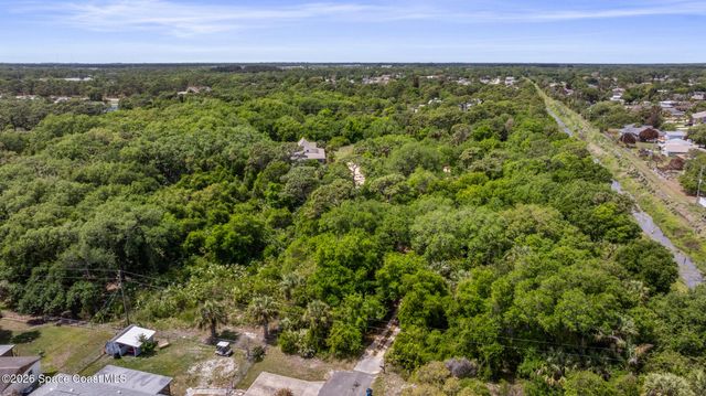 2102 Ladner Road NE, Palm Bay, FL 32907